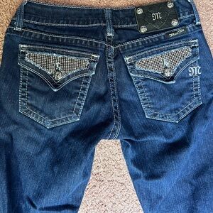 Miss Me Jeans, Low Rise Boot Cut, Size 27